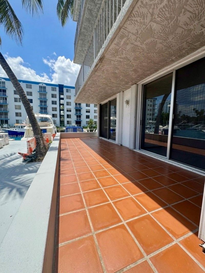 1700 NW N River Dr, Unit 106, Miami, FL 33125 Photo
