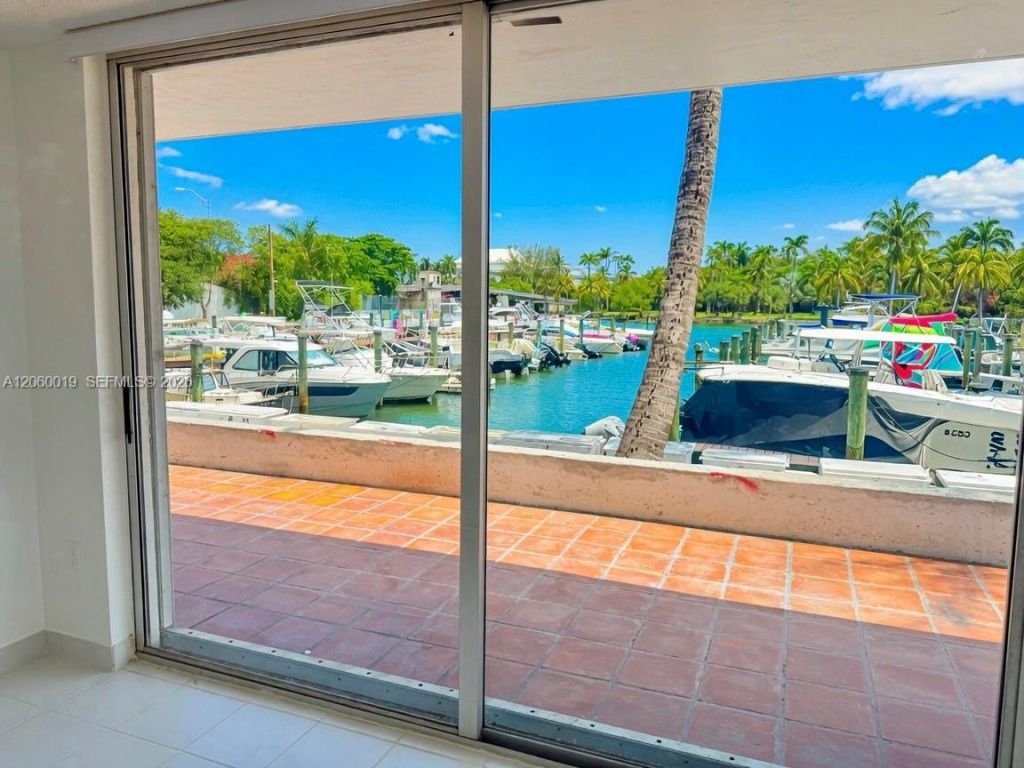 1700 NW N River Dr, Unit 106, Miami, FL 33125 Photo