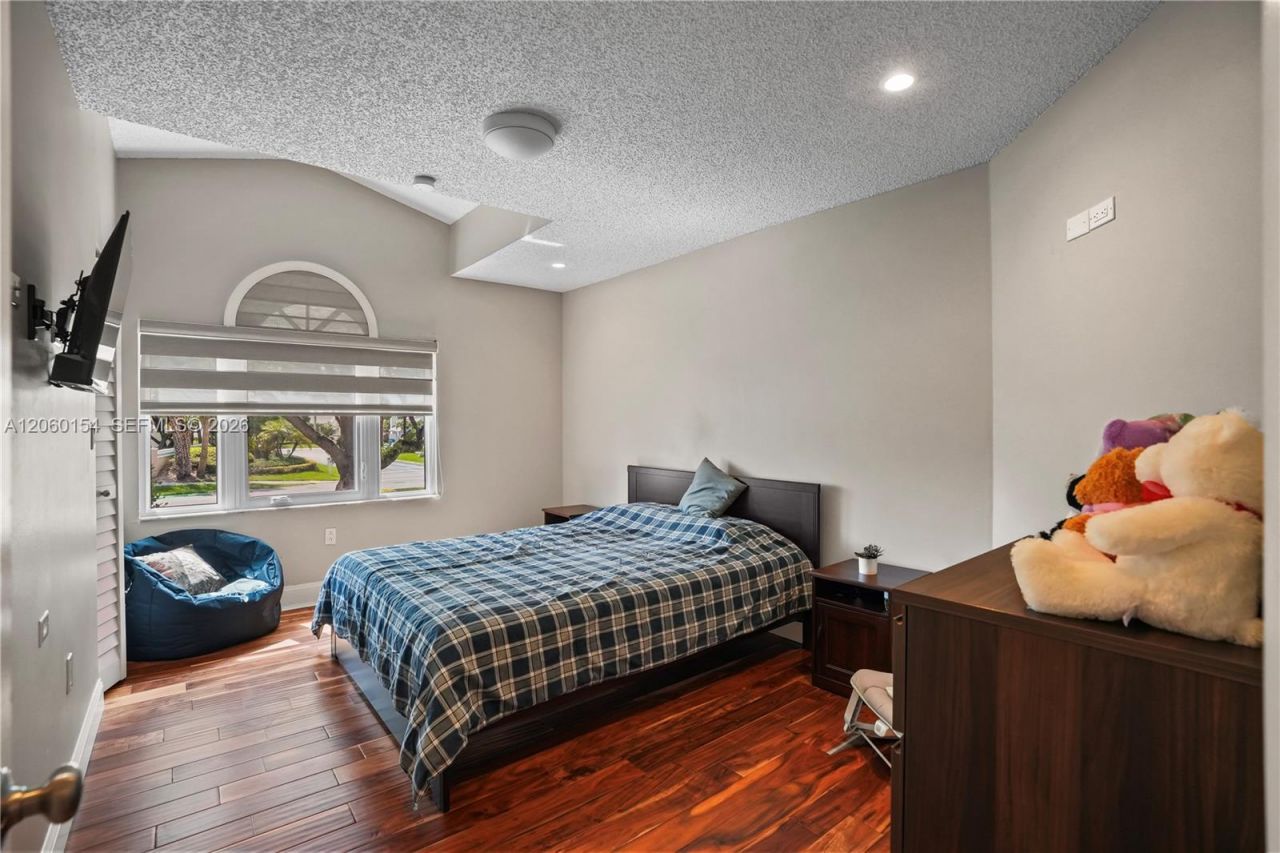 4910 NW 102nd Ave , Unit 203-8, Doral, FL 33178 Photo
