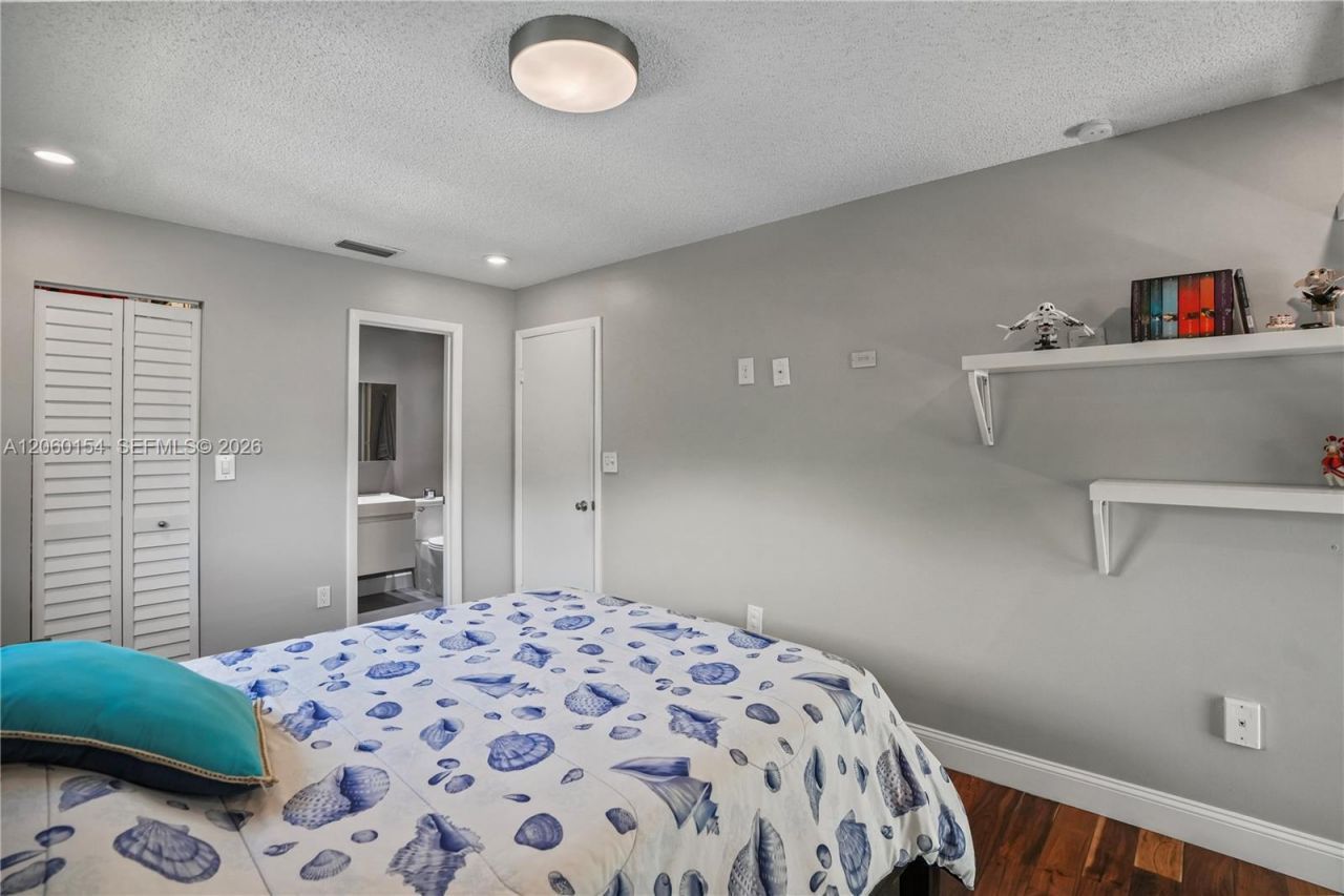 4910 NW 102nd Ave , Unit 203-8, Doral, FL 33178 Photo