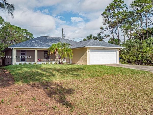 8265 97th Ave , Vero Beach, FL 32967