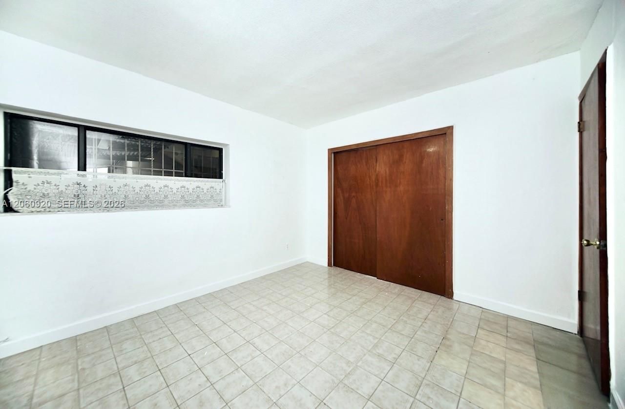 8636 NW 35th Pl, Miami, FL 33147 Photo
