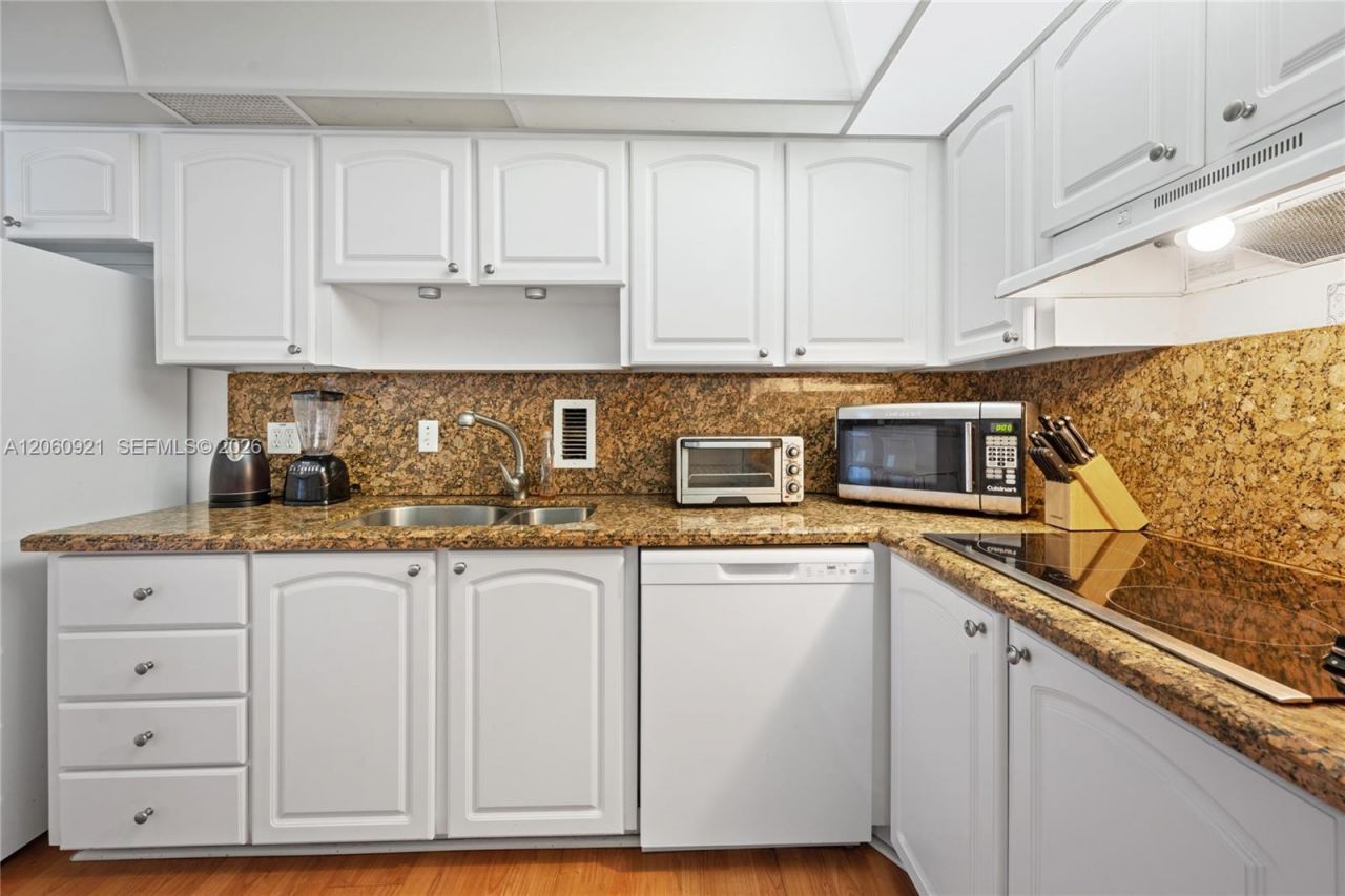 3801 S Ocean Dr, Unit 15K, Hollywood, FL 33019 Photo
