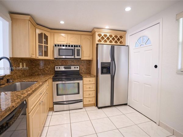 3600 NE 170th St , Unit 401, North Miami Beach, FL 33160