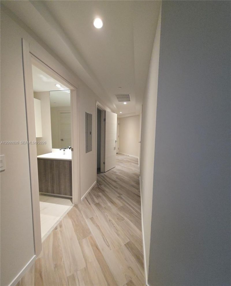 801 S Miami Ave, Unit 2205, Miami, FL 33130 Photo