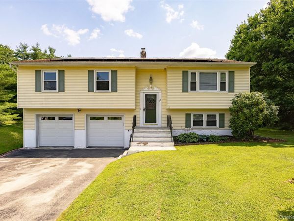 38 Forest Valley Road , Pleasant Valley, NY 12569