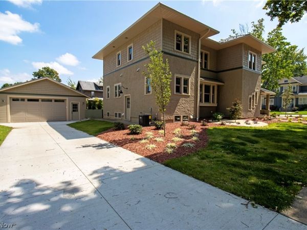 424 S Main Street , Orrville, OH 44667