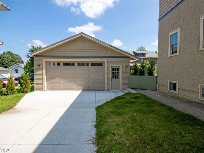 424 S Main Street , Orrville, OH 44667 Photo 3