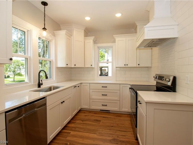 424 S Main Street , Orrville, OH 44667 Photo 4
