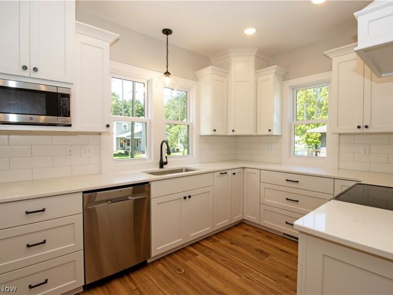 424 S Main Street , Orrville, OH 44667 Photo 5
