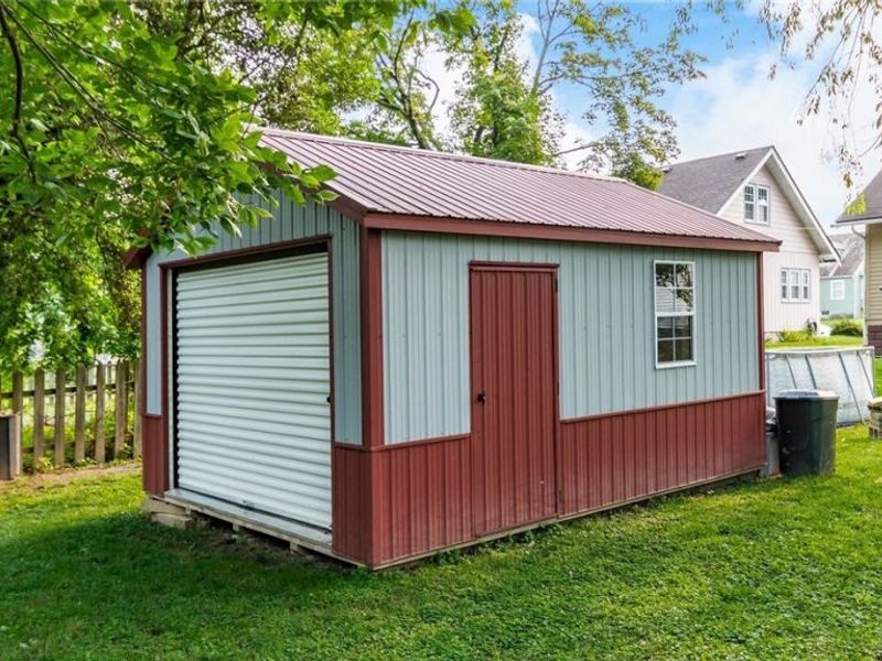 1909 Hazel Avenue , Zanesville, OH 43701 Photo 17