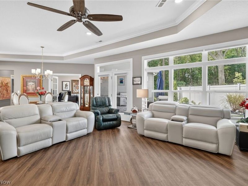2060 Hawthorn Court, Green, OH 44720 Photo 10
