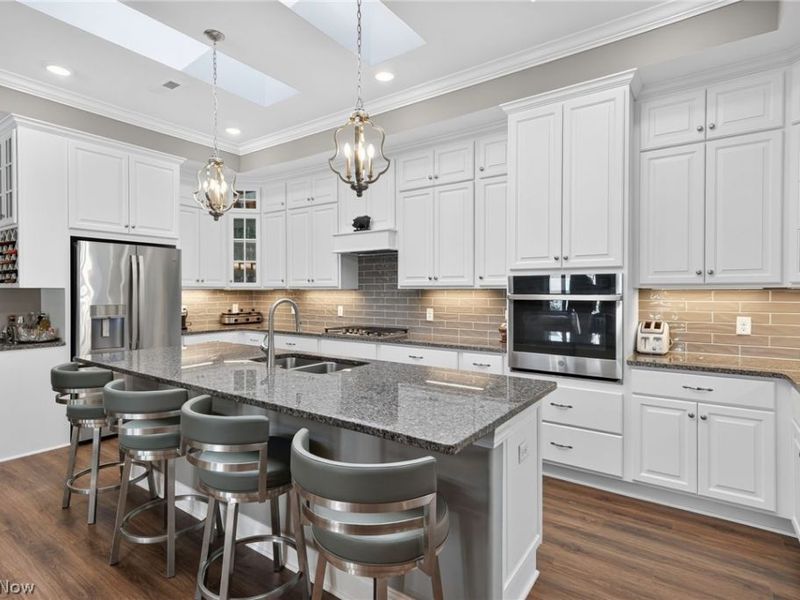 2060 Hawthorn Court, Green, OH 44720 Photo 14