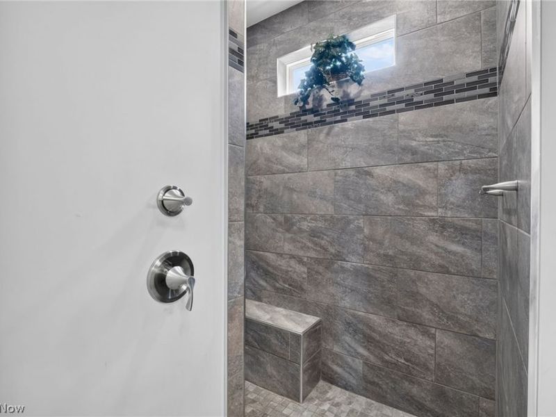 2060 Hawthorn Court, Green, OH 44720 Photo 27
