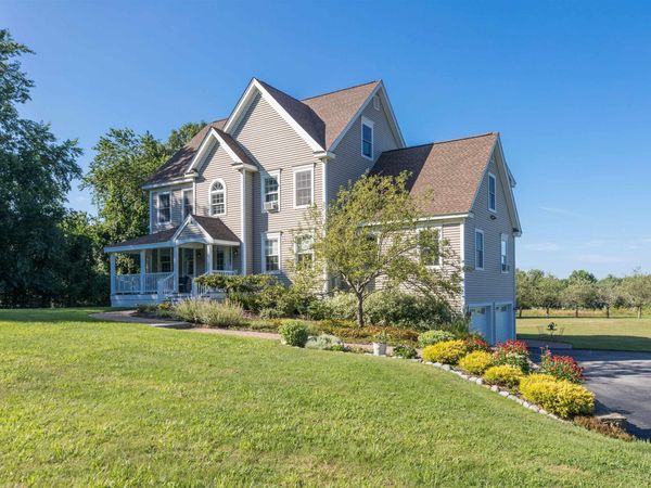 93 Bunker Hill Avenue, Stratham, NH 03885