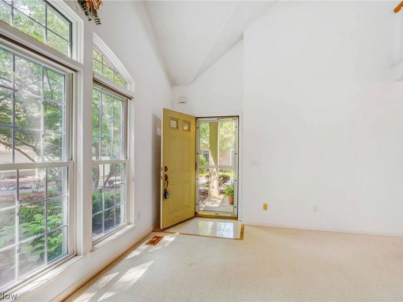 3082 Village Green Drive , Westlake, OH 44145 Photo 4
