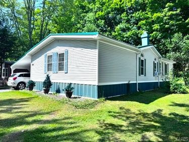 186 Country Road, Utica, NY 13502