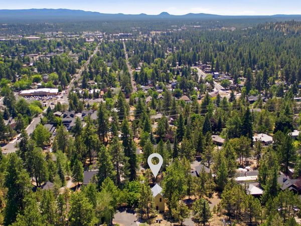 1265 NW Saginaw Avenue, Bend, OR 97703