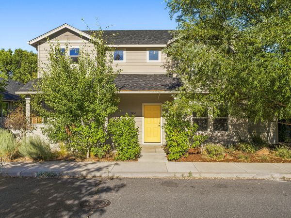 2534 NE Cretia Court, Bend, OR 97701