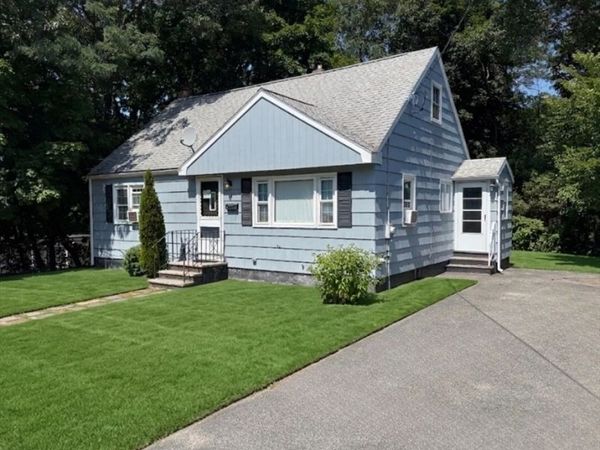 16 Longwood Avenue, Peabody, MA 01960