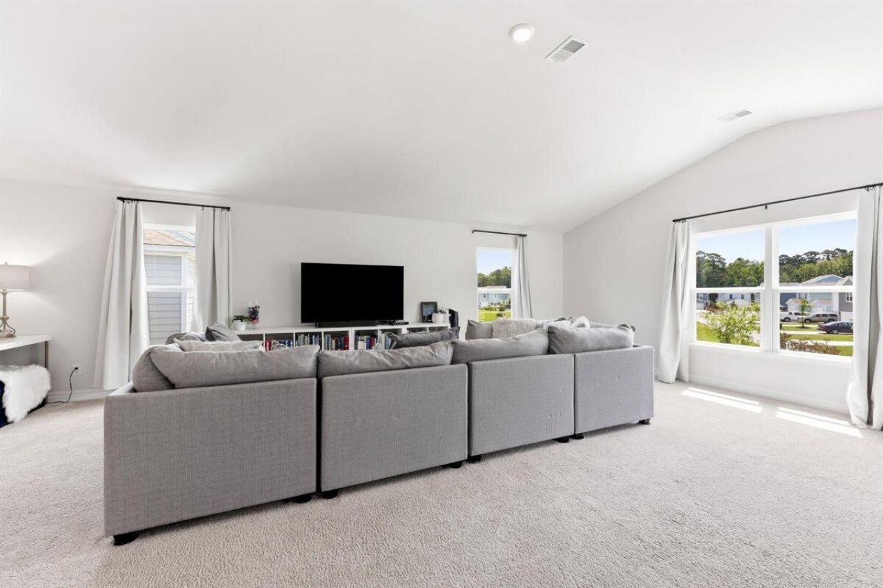145 Brant Drive Photo 18