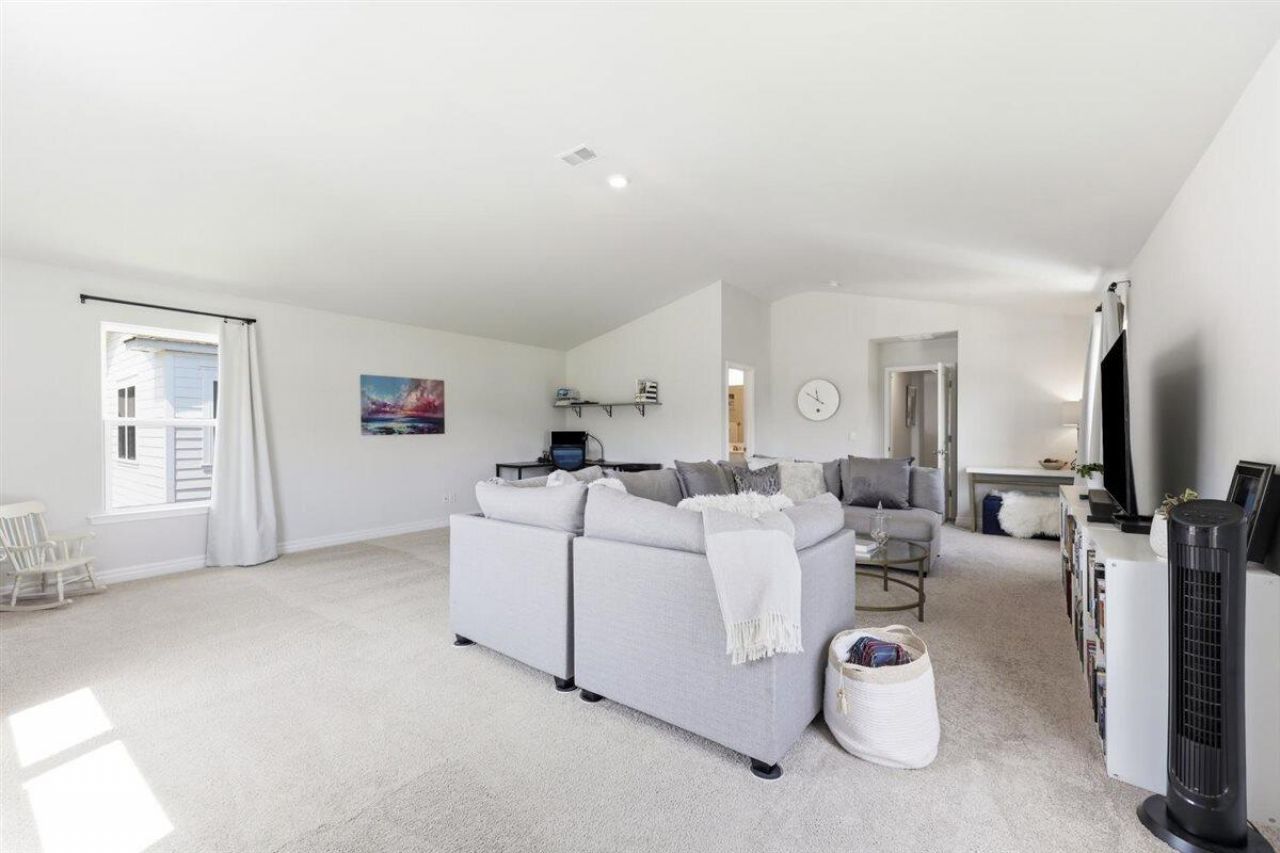 145 Brant Drive Photo 20