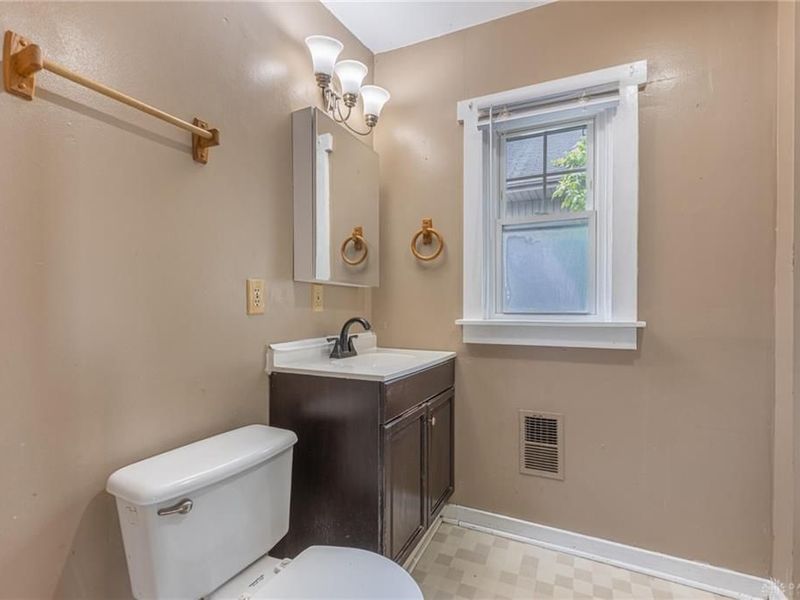 555 E Madison Avenue, Springfield, OH 45503 Photo 19