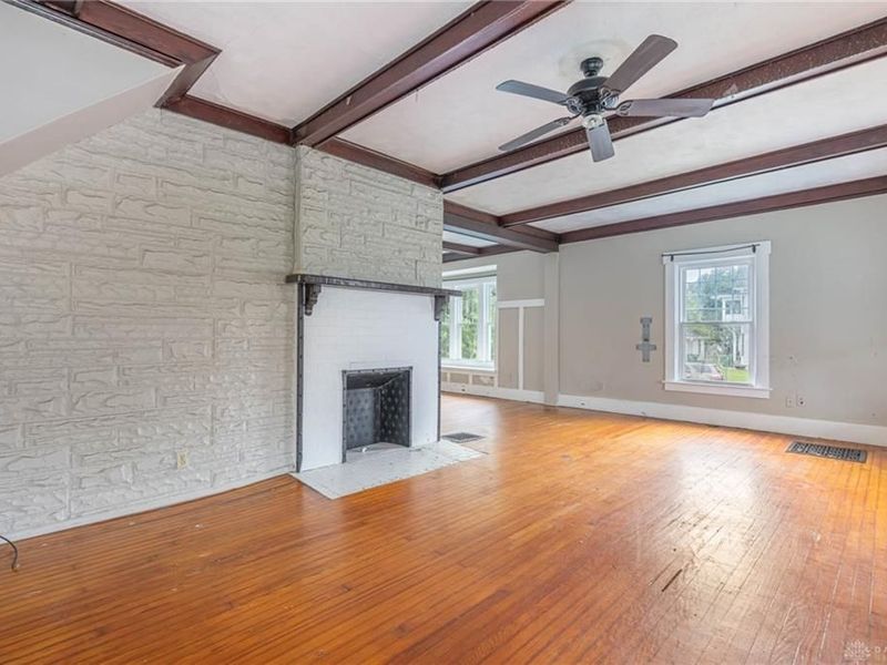 555 E Madison Avenue, Springfield, OH 45503 Photo 5