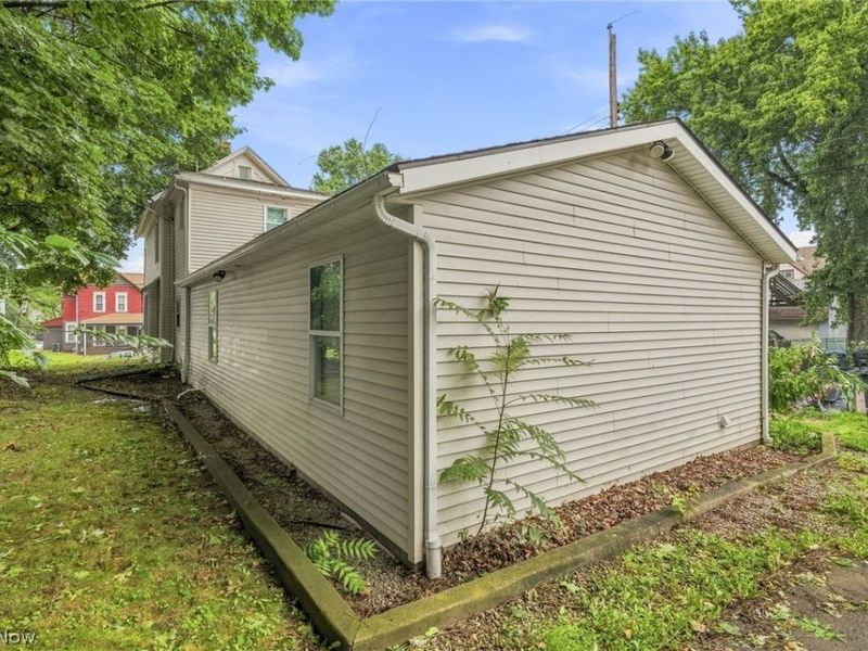 477 Allyn Street, Akron, OH 44304 Photo 23