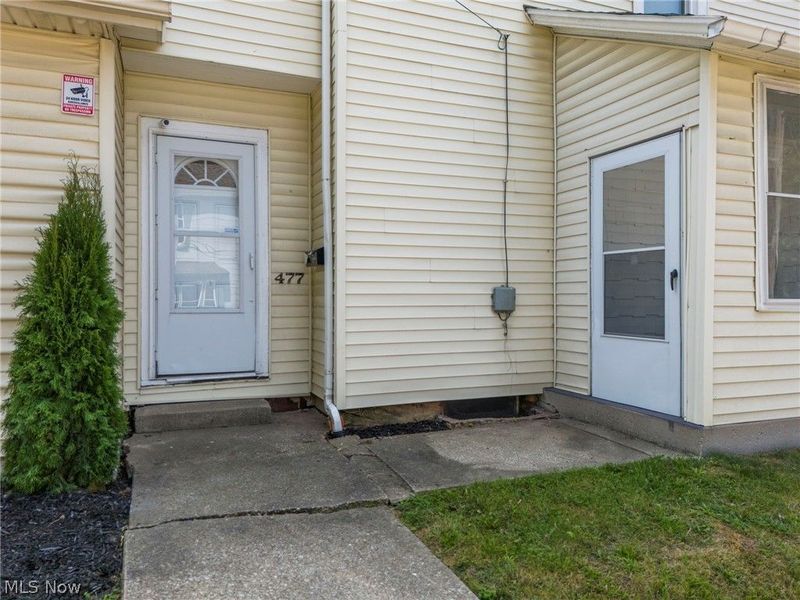 477 Allyn Street , Akron, OH 44304 Photo 4
