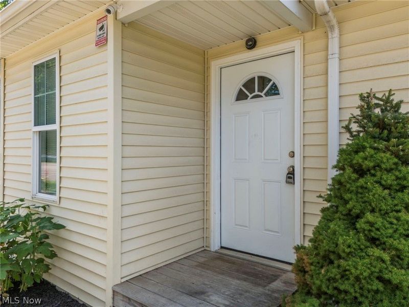 477 Allyn Street , Akron, OH 44304 Photo 5