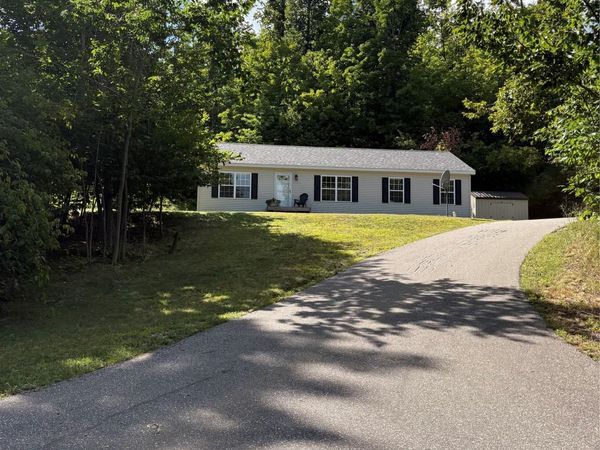 5128 Burt Lake Views Drive, Maple River Township, Mi 49706