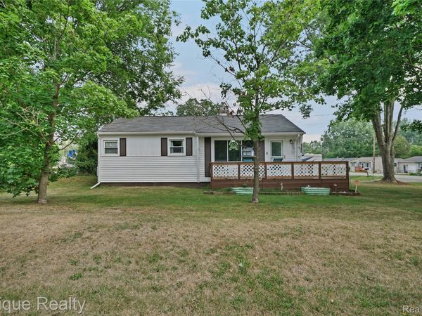 6201 Mercury Avenue, Burton, Mi 48509