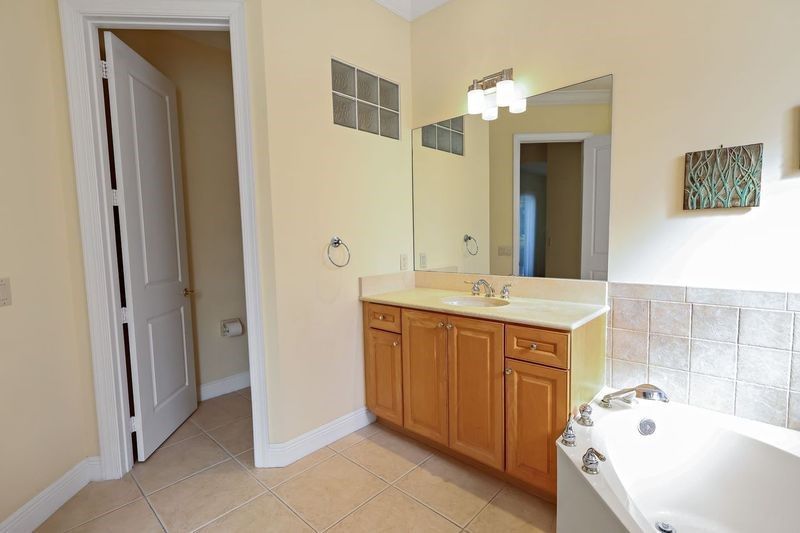 9030 Castle Harbour Circle, Vero Beach, FL 32963 Photo