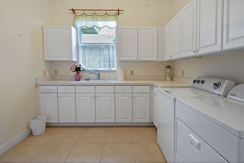 9030 Castle Harbour Circle, Vero Beach, FL 32963 Photo