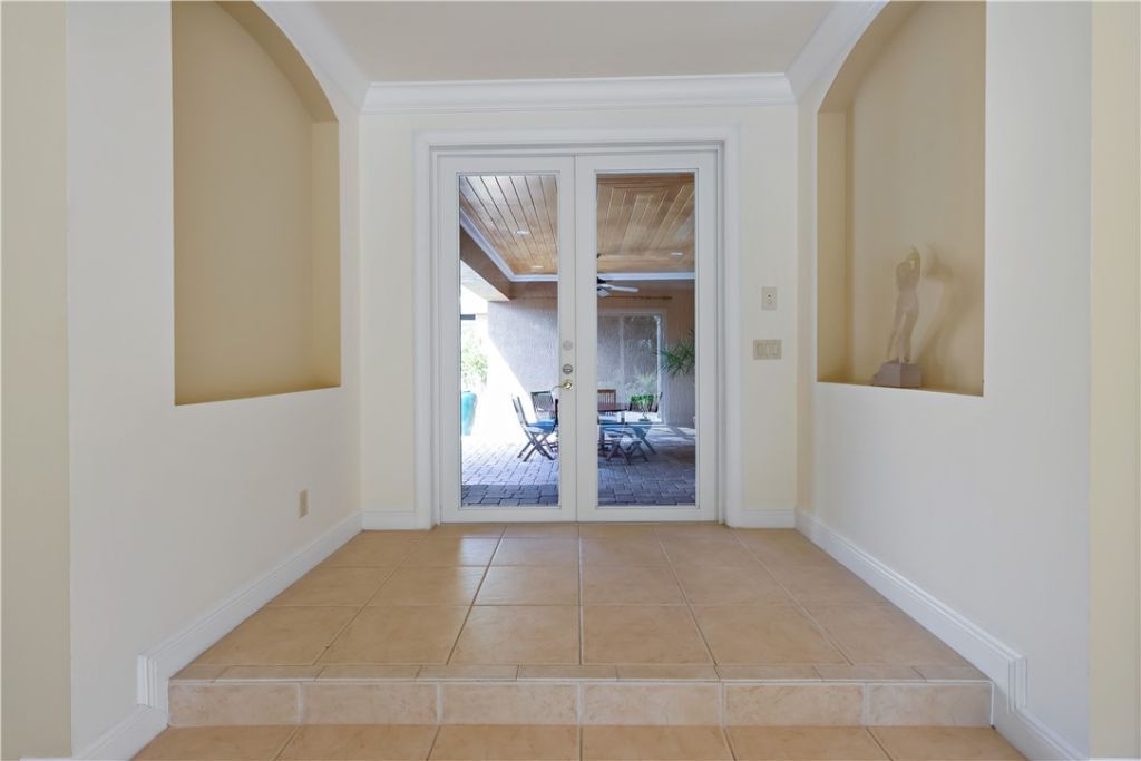 9030 Castle Harbour Circle, Vero Beach, FL 32963 Photo