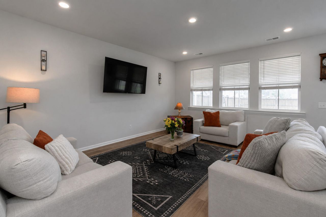 104 Spotted Way Photo 8