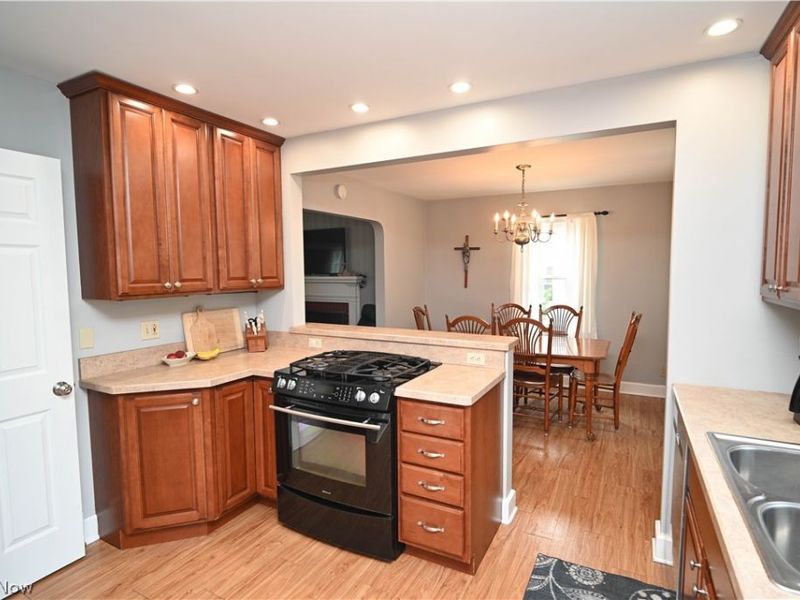 482 Ewing Road, Youngstown, OH 44512 Photo 12