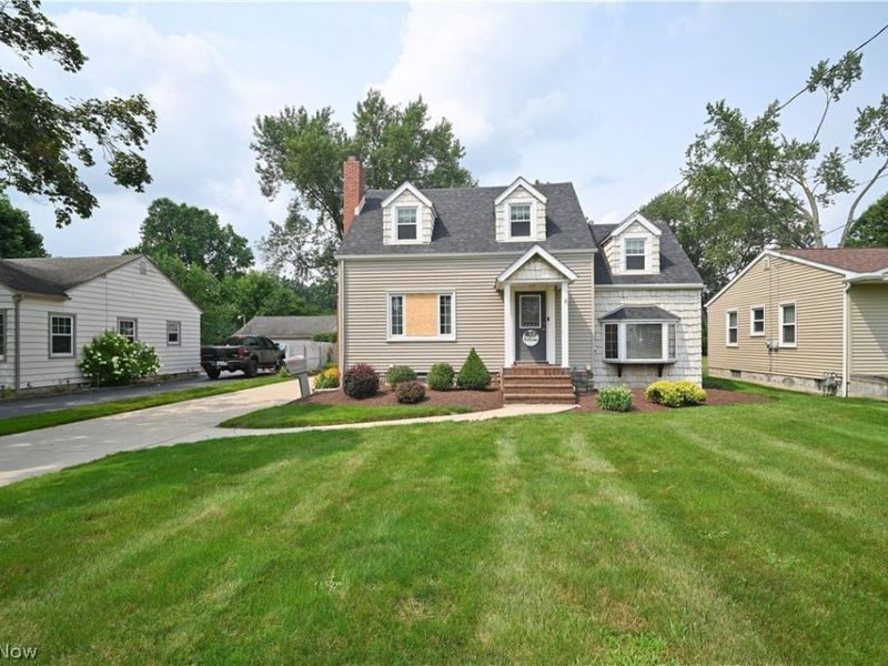 482 Ewing Road, Youngstown, OH 44512 Photo 4