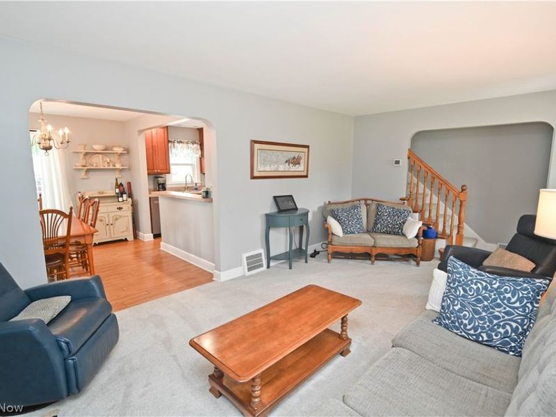 482 Ewing Road, Youngstown, OH 44512 Photo 9