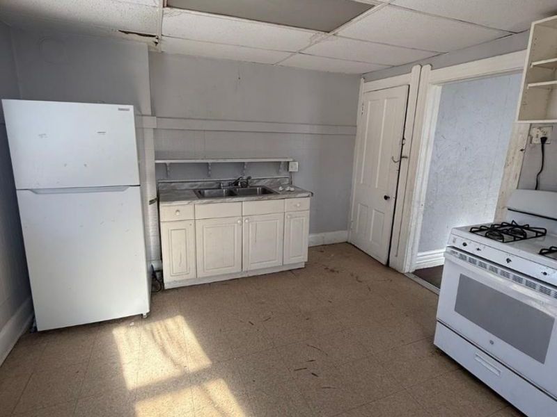 121 Neufer Court , Elyria, OH 44035 Photo 7