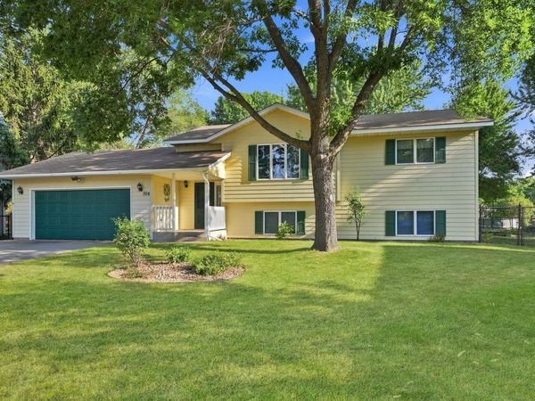 704 3rd Avenue N, Sartell, MN 56377