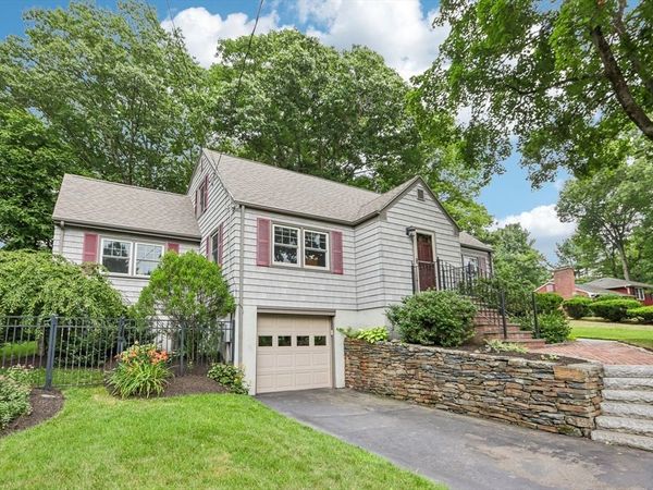 8 Foster St, Oxford, MA 01540