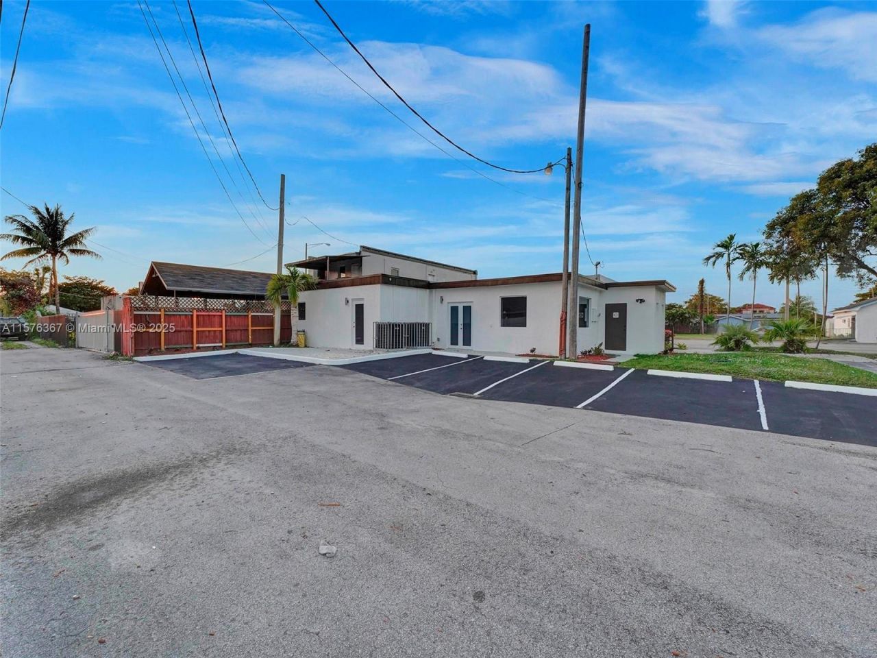 5232 Pembroke Rd , West Park, FL 33021 Photo