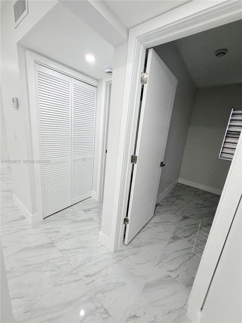 3390 NW 50th St , Unit 3390, Miami, FL 33142 Photo