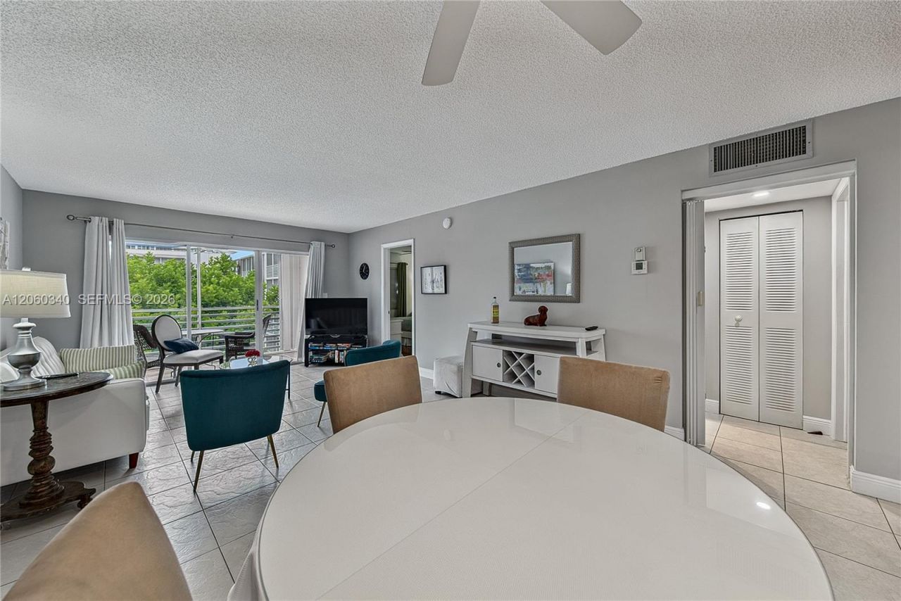1541 S Ocean Blvd, Unit 313, Lauderdale by the Sea, FL 33062 Photo