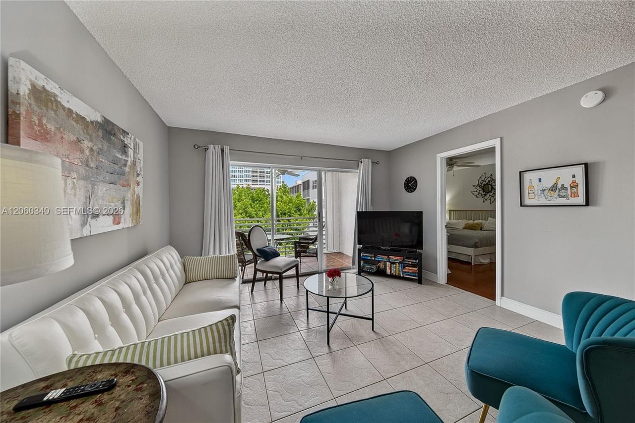1541 S Ocean Blvd, Unit 313, Lauderdale by the Sea, FL 33062 Photo