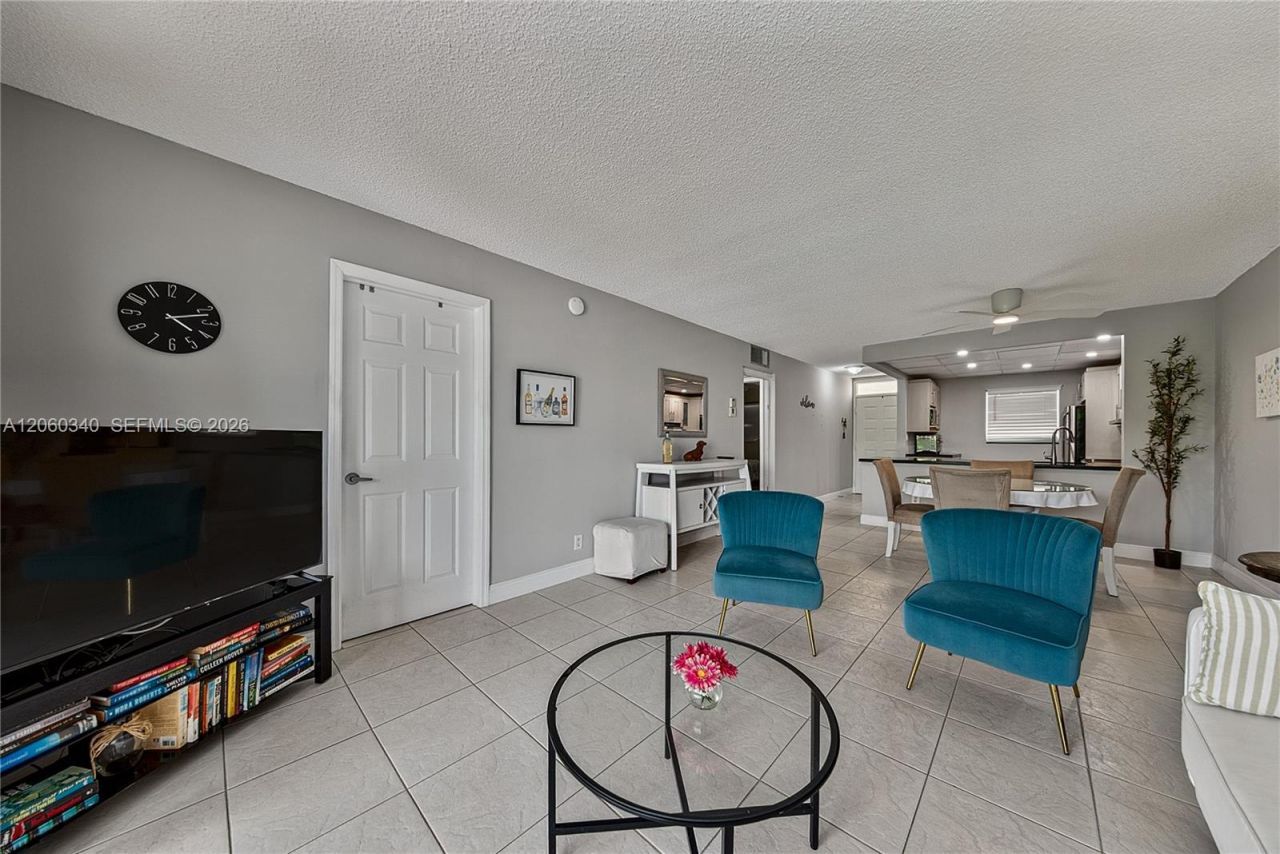 1541 S Ocean Blvd, Unit 313, Lauderdale by the Sea, FL 33062 Photo