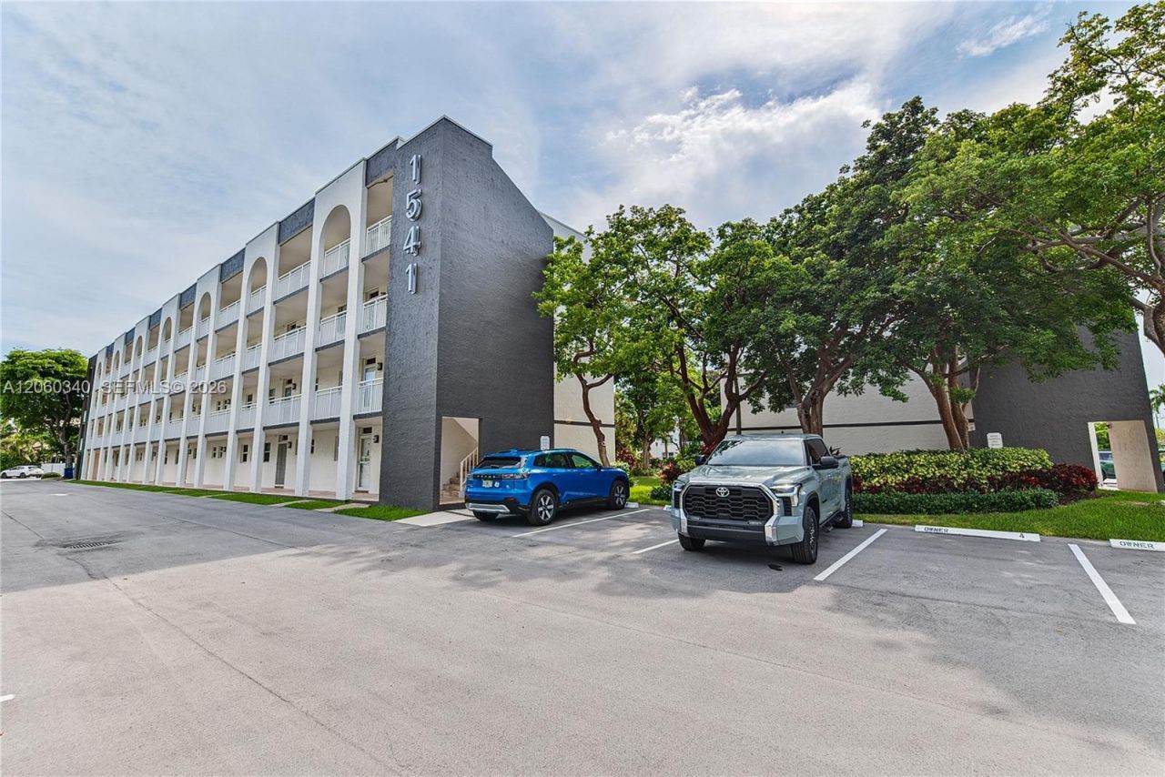 1541 S Ocean Blvd, Unit 313, Lauderdale by the Sea, FL 33062 Photo