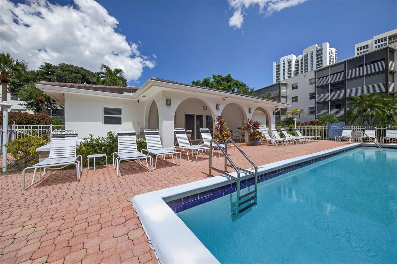 1541 S Ocean Blvd, Unit 313, Lauderdale by the Sea, FL 33062 Photo